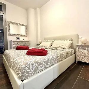 axi-house.emilia-romagnahotels.net/