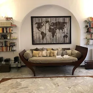 Elly's Loft , Roma Italia