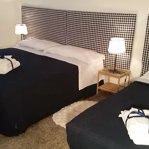 in-vacanza-da-marinella.hotelitalianriviera.com/